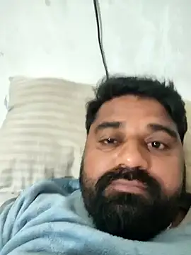 Raziv komal143 online show from December 3, 2025, 5:11 pm