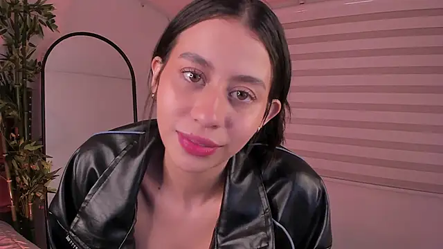 hannah brady online show from February 20, 2025, 1:14 am