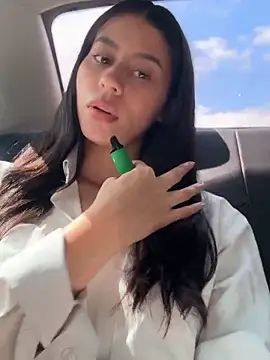 hannah brady online show from March 3, 2025, 2:59 pm