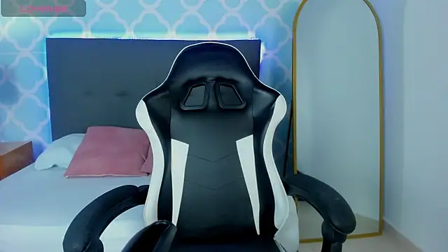 adarna13  online show from September 15, 2025, 7:36 pm