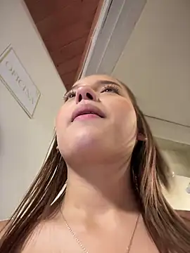 Sofia18 pinkk online show from September 16, 2025, 9:38 pm