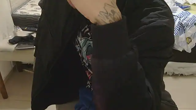 smokingink online show from June 7, 2026, 3:32 am