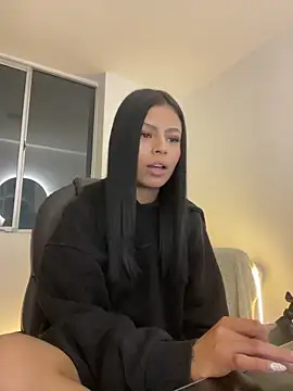 Snapshot of Michell_sr chatting on November 5, 2025, 12:10 am Michell sr online show from November 5, 2025, 12:10 am