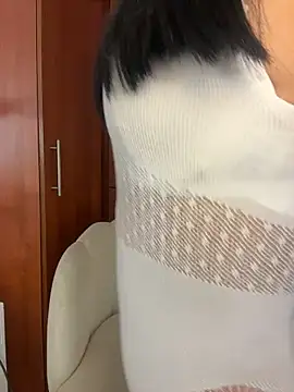 Snapshot of Michell_sr chatting on March 2, 2026, 6:03 am Michell sr online show from March 2, 2026, 6:03 am