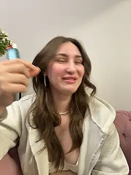 KiraBarlows online show from February 3, 2026, 2:53 am