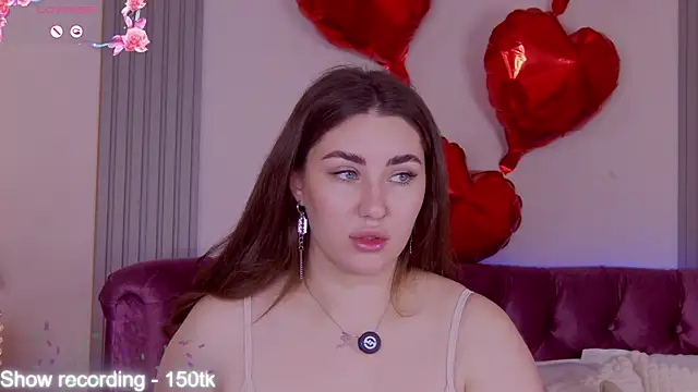 KiraBarlows online show from April 14, 2026, 6:58 pm