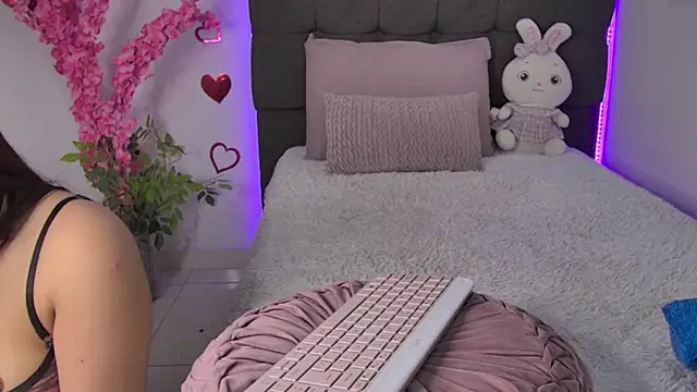 Snapshot of AmandaBrooks_18 chatting on March 2, 2026, 1:52 am AmandaBrooks 18 online show from March 2, 2026, 1:52 am