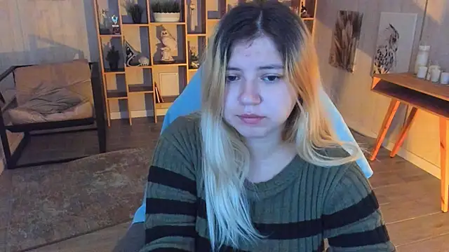 DiaAngell online show from October 26, 2025, 7:42 pm