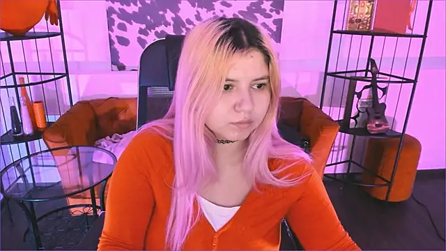 DiaAngell online show from February 9, 2026, 7:40 pm