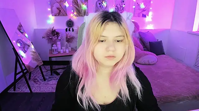 DiaAngell online show from March 10, 2026, 7:30 pm