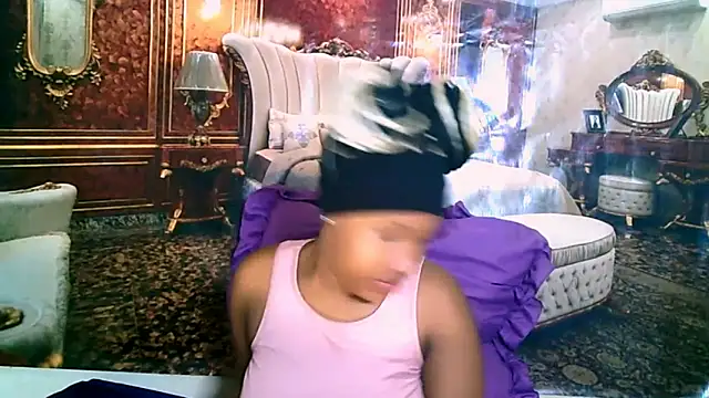 EroticSexyPrada online show from February 3, 2026, 5:16 am