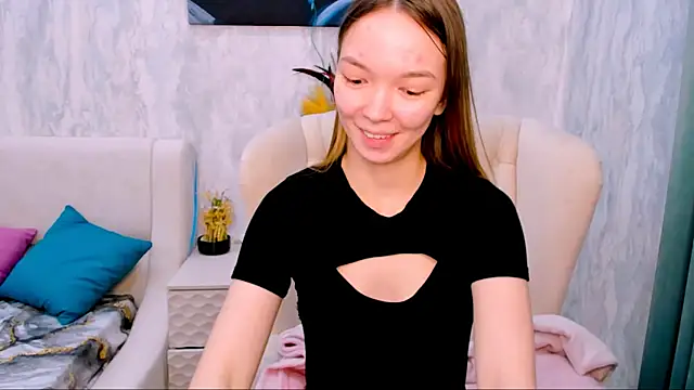 SusannJohnson online show from February 17, 2025, 3:04 am