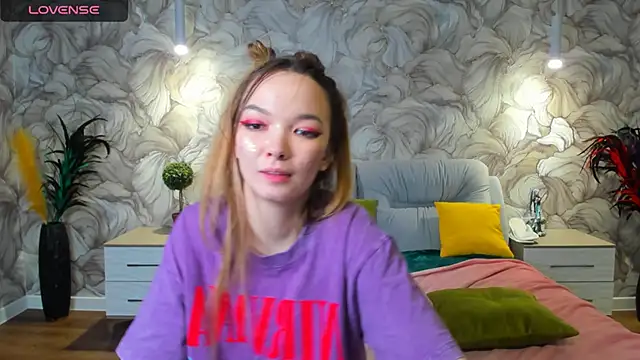 SusannJohnson online show from March 16, 2025, 3:04 am