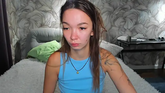 SusannJohnson online show from April 18, 2026, 12:25 am