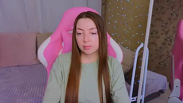 Ann moon   online show from February 23, 2025, 3:18 pm