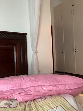 madell online show from November 1, 2025, 2:57 am