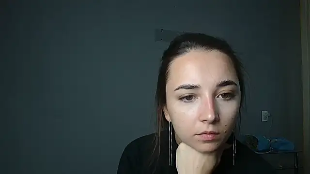 Eva Gloryy online show from September 27, 2025, 1:05 pm