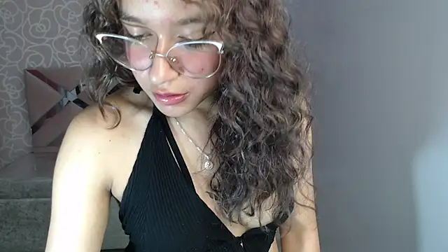 Snapshot of kassandra_ch_ chatting on March 15, 2025, 8:54 pm kassandra ch online show from March 15, 2025, 8:54 pm