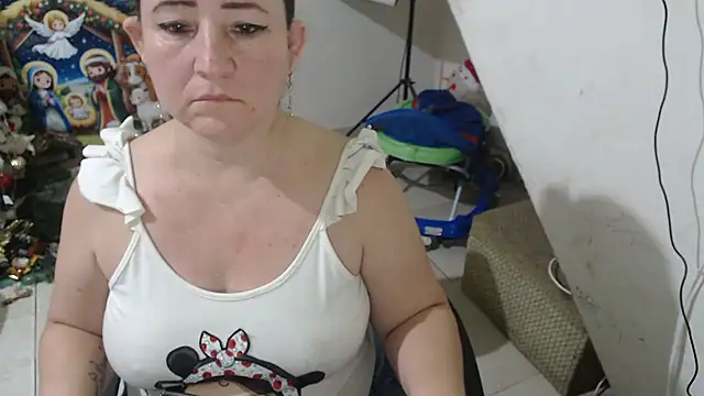 Snapshot of Yohis_Kiut25 chatting on December 1, 2025, 6:18 am Yohis Kiut25 online show from December 1, 2025, 6:18 am