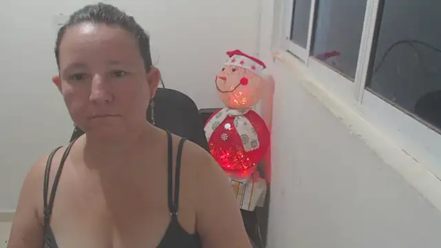 Snapshot of Yohis_Kiut25 chatting on December 15, 2025, 7:12 am Yohis Kiut25 online show from December 15, 2025, 7:12 am