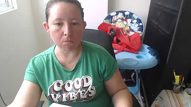 Snapshot of Yohis_Kiut25 chatting on December 21, 2025, 6:15 pm Yohis Kiut25 online show from December 21, 2025, 6:15 pm