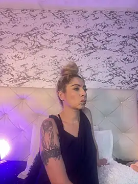 viktoria davis  online show from February 14, 2025, 1:13 am