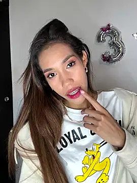 zoe storm online show from December 21, 2025, 12:51 am