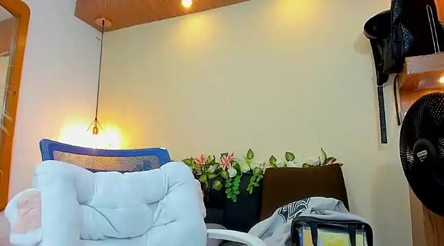 Snapshot of tattokoi chatting on February 25, 2025, 4:10 pm tattokoi online show from February 25, 2025, 4:10 pm