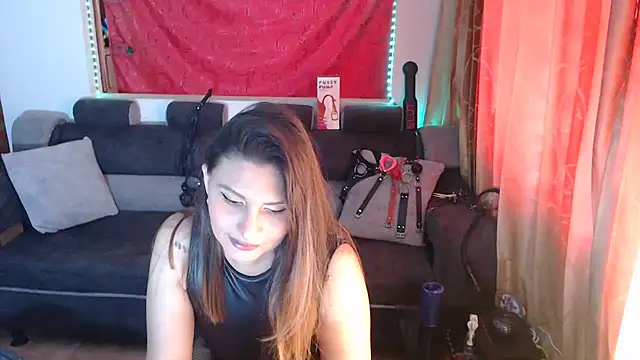 sachaclinford online show from October 11, 2025, 6:28 pm