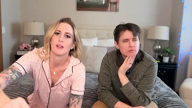 Officiallyonlytams online show from January 16, 2026, 6:34 pm