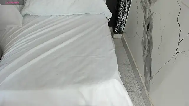 DalayMoore online show from December 17, 2025, 8:04 pm