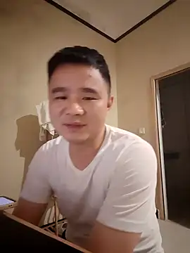 Snapshot of goodboyfcy chatting on February 11, 2025, 8:37 am goodboyfcy online show from February 11, 2025, 8:37 am