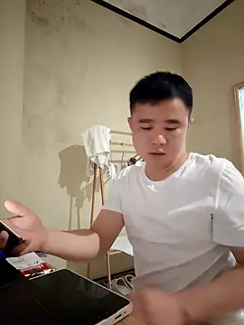 Snapshot of goodboyfcy chatting on February 14, 2025, 1:56 am goodboyfcy online show from February 14, 2025, 1:56 am