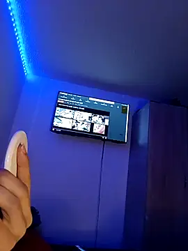 manu stiv online show from March 8, 2026, 7:01 am