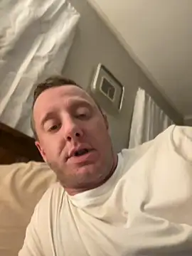 biggzee6 online show from April 15, 2026, 7:26 am