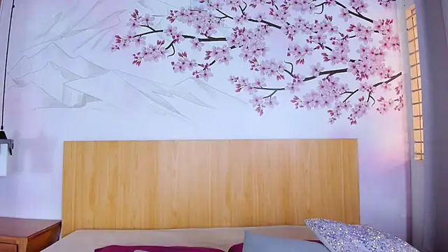 Yasmin Scott online show from September 25, 2025, 12:20 pm