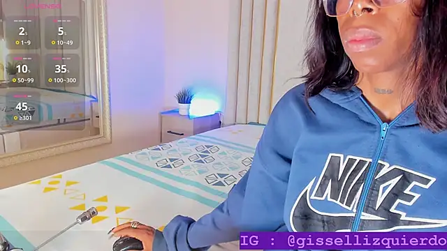 Liincostelloo online show from September 28, 2025, 11:48 am