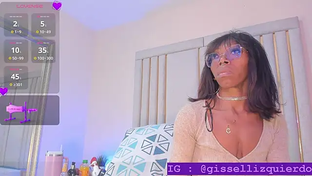 Liincostelloo online show from October 19, 2025, 7:47 pm