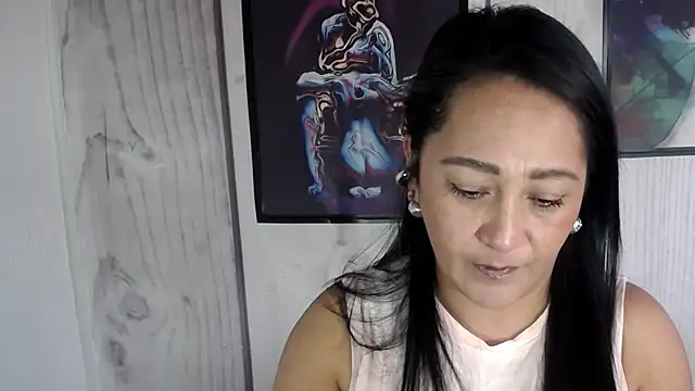 JULIANAWET69 online show from October 27, 2025, 3:38 pm