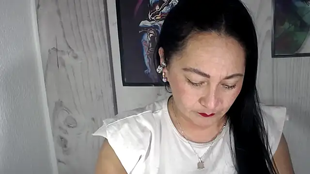 JULIANAWET69 online show from November 21, 2025, 4:33 am