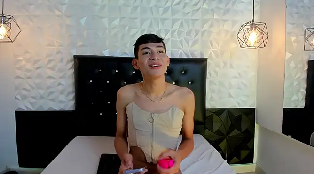 JackeOwens online show from February 22, 2025, 1:24 pm