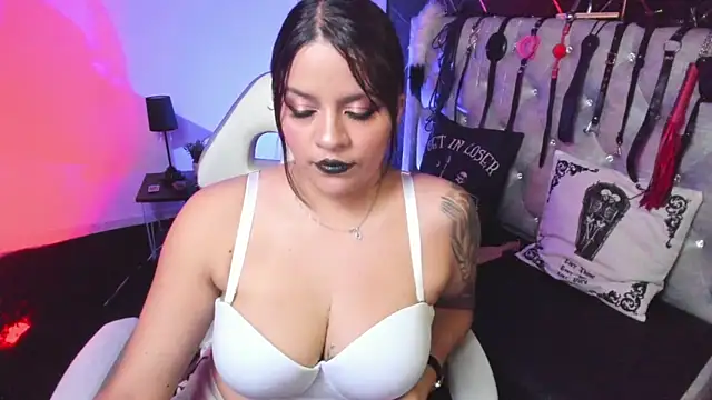 victoria  floyd online show from March 26, 2026, 8:36 pm