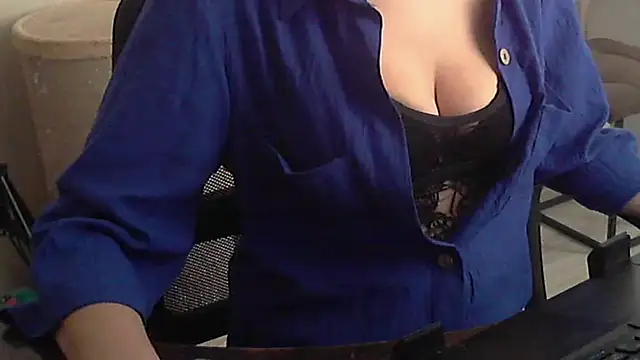 xMilagrosxs online show from March 24, 2026, 11:26 am