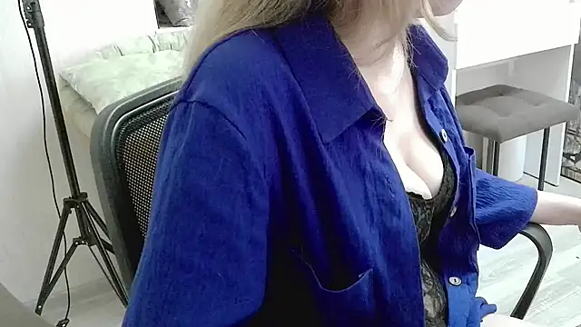 xMilagrosxs online show from March 27, 2026, 11:21 am