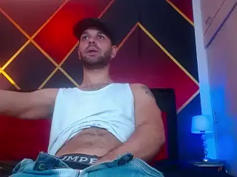 Cristian white online show from February 13, 2025, 11:26 pm