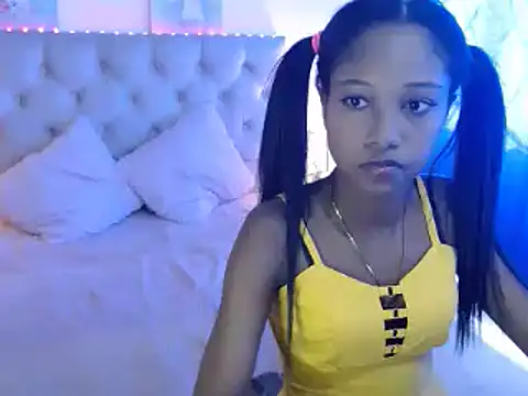 Snapshot of LITTLEDOLLHOT chatting on January 21, 2025, 6:23 pm LITTLEDOLLHOT online show from January 21, 2025, 6:23 pm