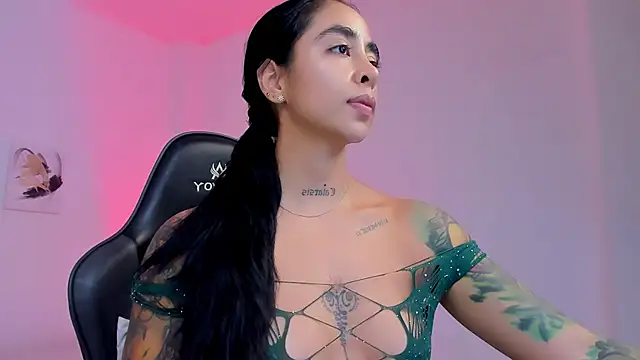 sophierooy22 online show from February 26, 2026, 2:49 pm