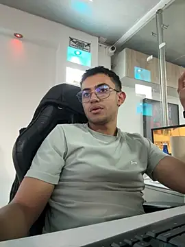 Thonny-becker online show from October 19, 2025, 10:32 pm