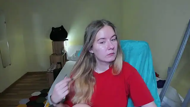 EmilyPaw online show from March 5, 2025, 3:51 pm