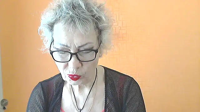 NessyJenixs online show from March 10, 2026, 7:24 am